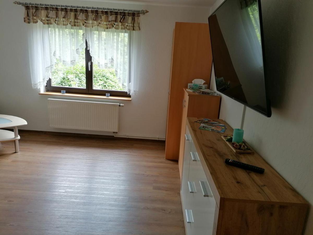 Ferienwohnung Max 쉬르기스발데 외부 사진