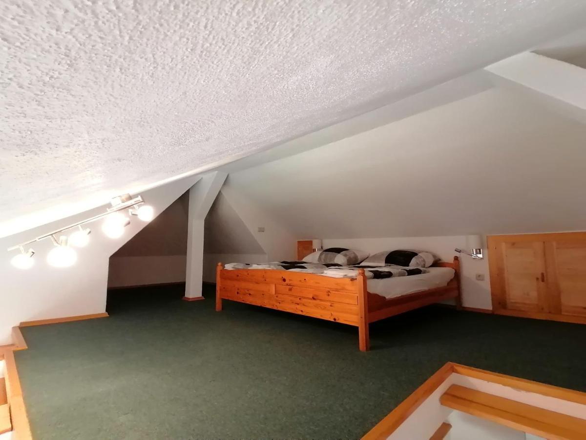 Ferienwohnung Max 쉬르기스발데 외부 사진